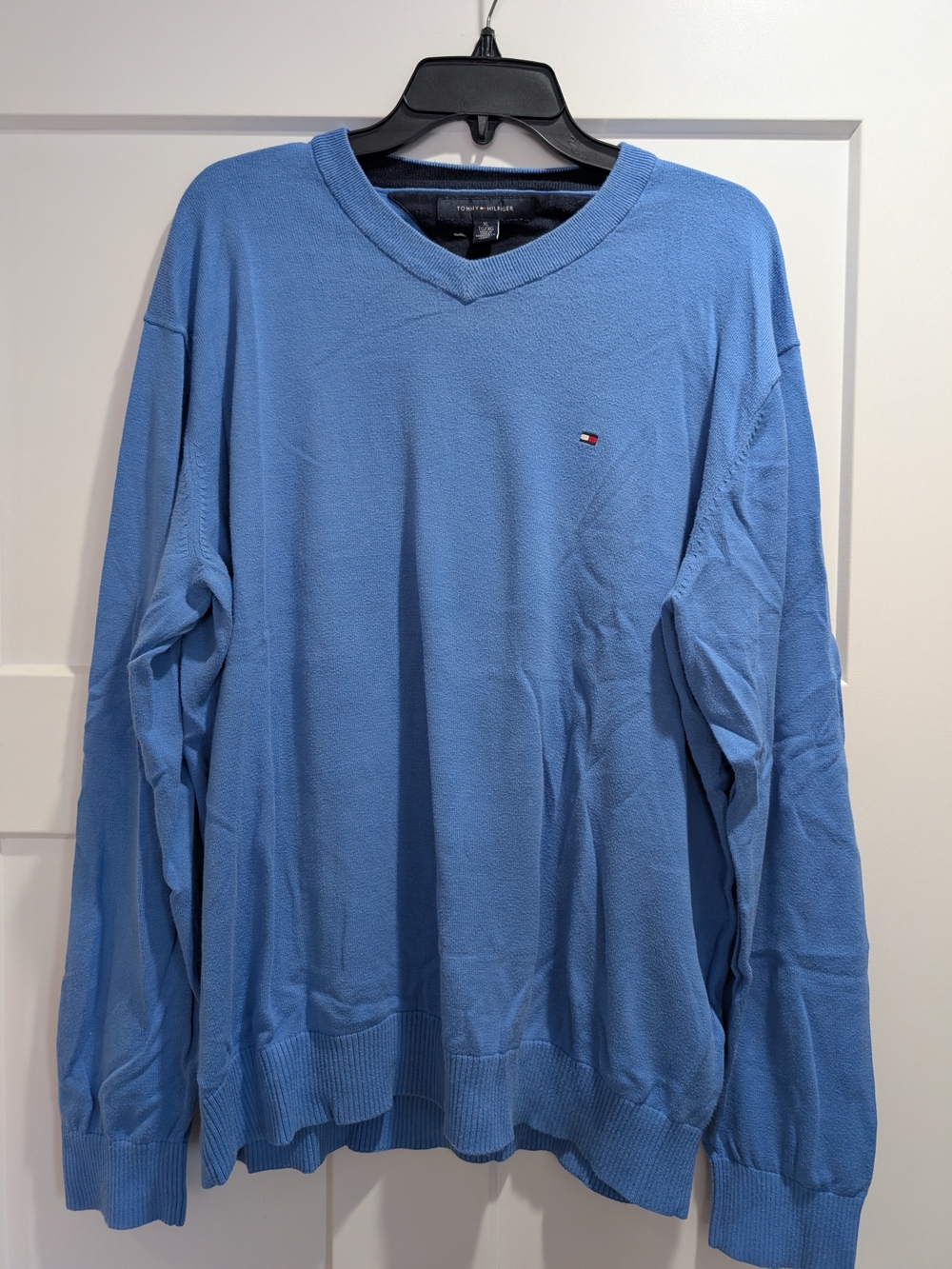 Tommy Hilfiger Men's Light Blue V-Neck Sweater
